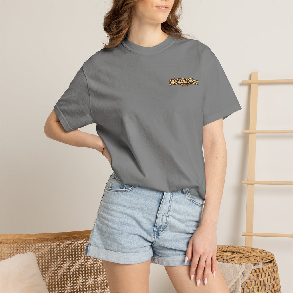 Mac's Old House Vintage T-Shirt — Retro Roadside Diner Graphic Tee