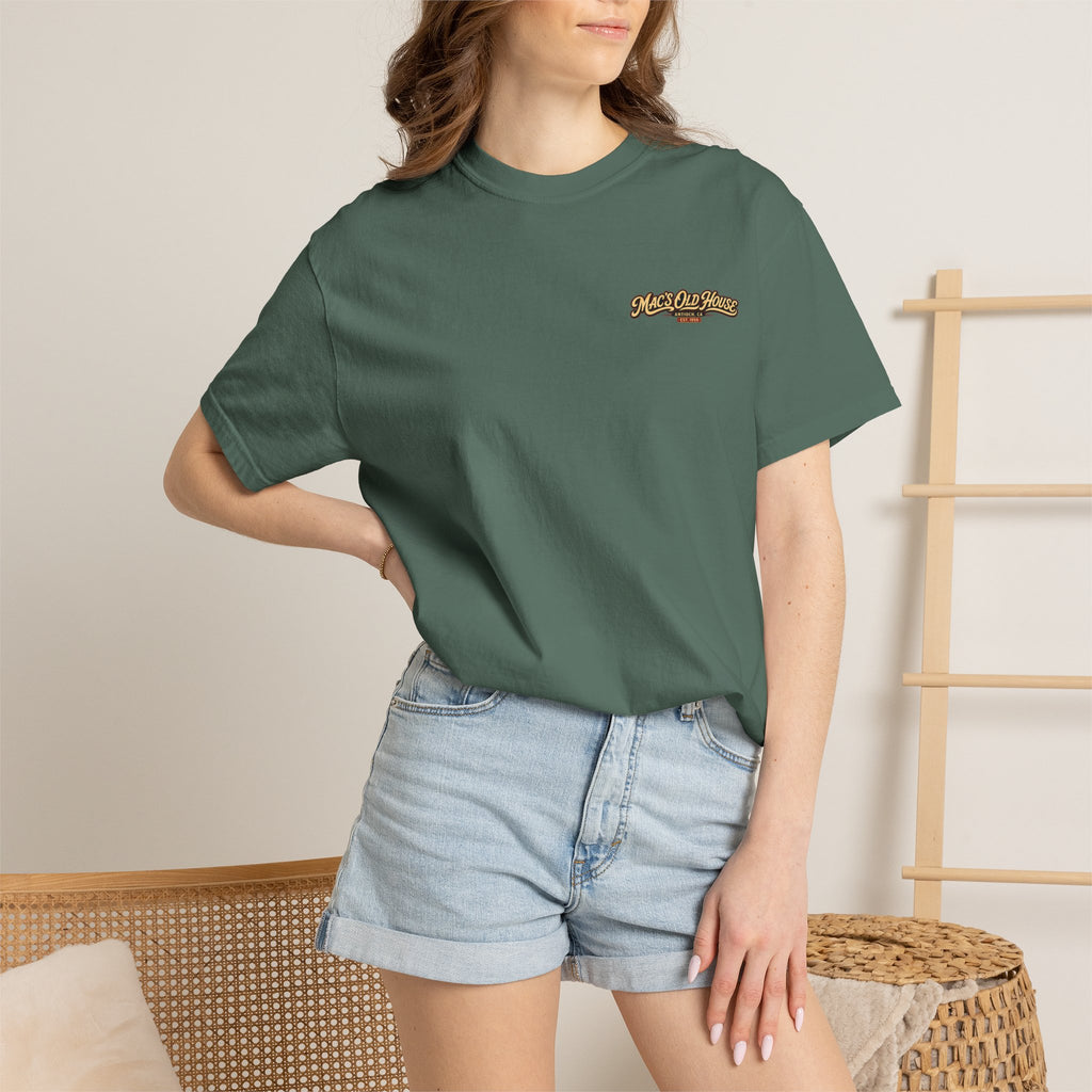 Mac's Old House Vintage T-Shirt — Retro Roadside Diner Graphic Tee