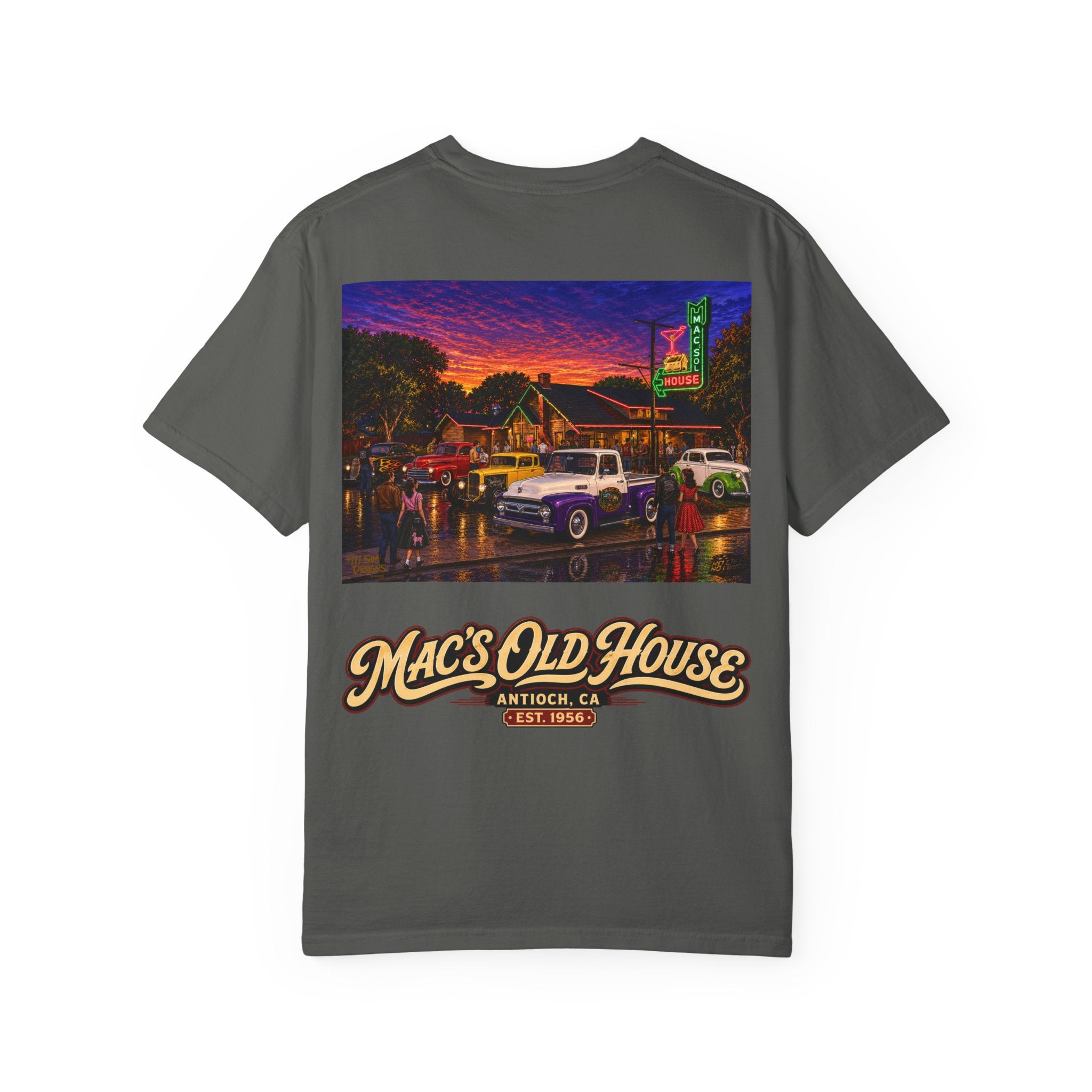 Mac's Old House T-Shirt — Vintage Restaurant Scene Tee