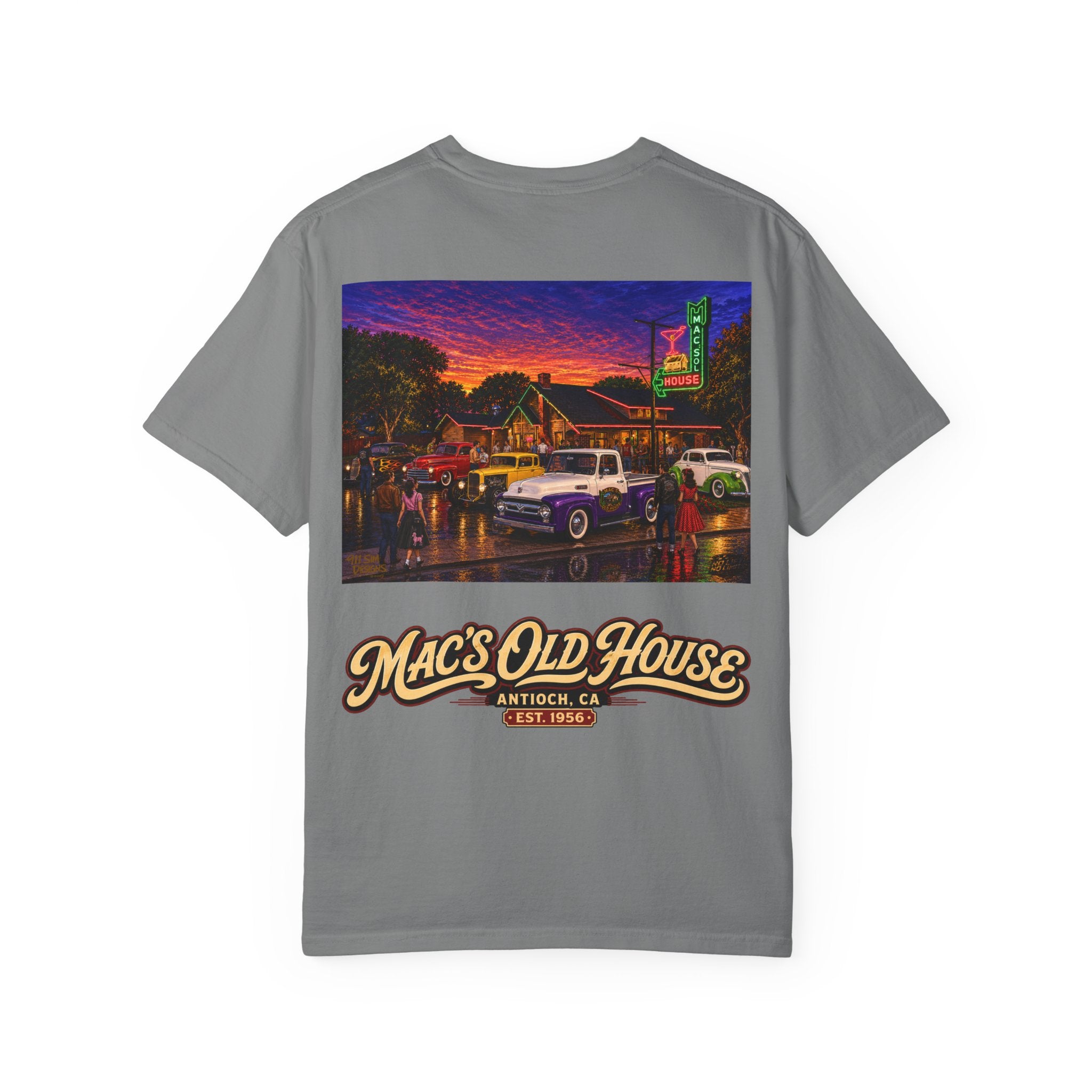 Mac's Old House T-Shirt — Vintage Restaurant Scene Tee